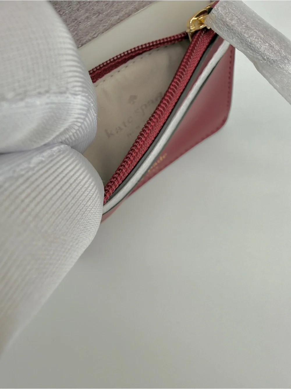 Kate Spade Phoebe Small Card Holder Rose Oil Pink Red